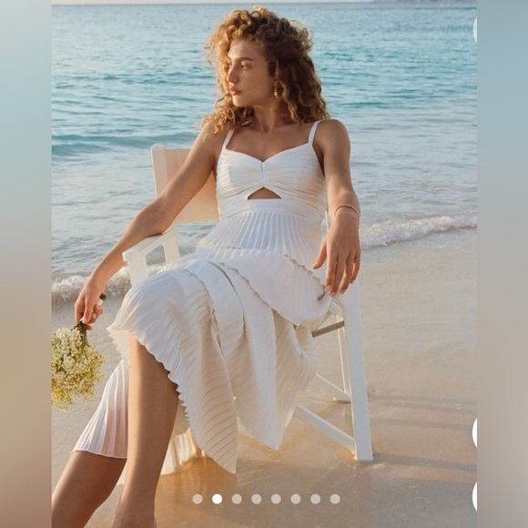 Women's The A&F Giselle Pleated Tiered Maxi Dress | XXSP | S - Picture 3 of 7